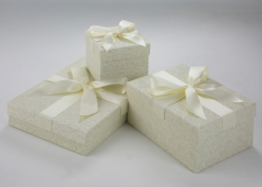 Die Accessoires-Boxen White Labyrinth sind auch ein wunderbares Hochzeitsgeschenk.